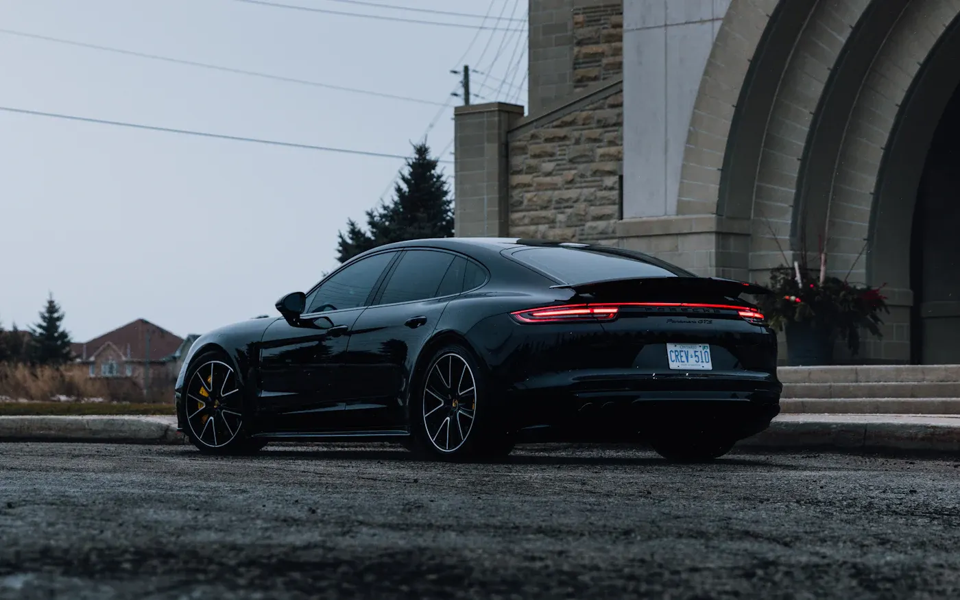 Porsche Panamera E-Hybrid 2022, Berlina di lusso