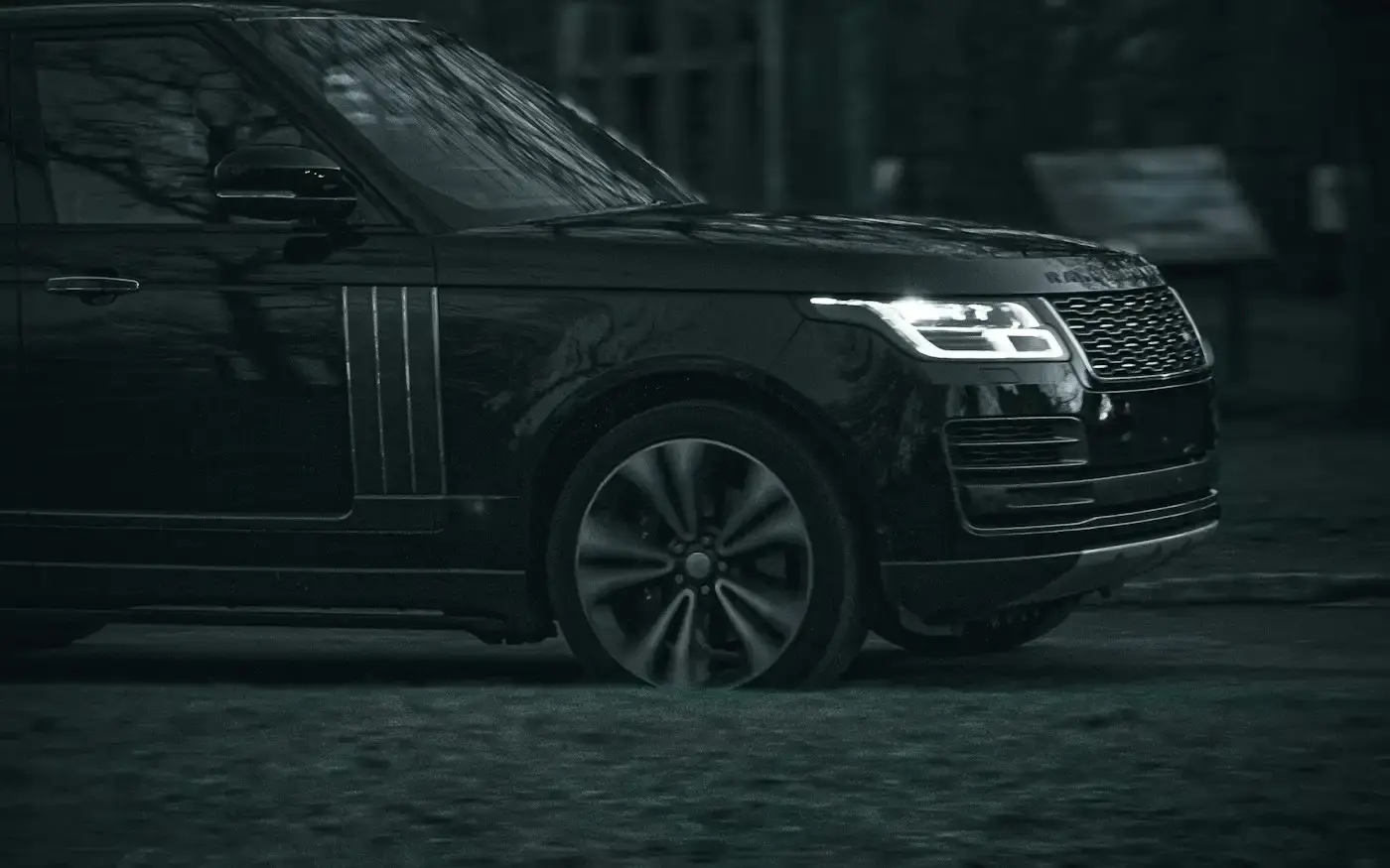 Range Rover Velar 2018, SUV di lusso
